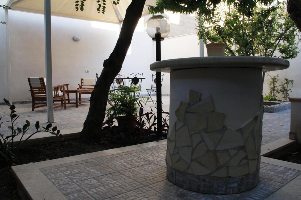 Bed and Breakfast Il Giardinetto Trapani Exterior foto